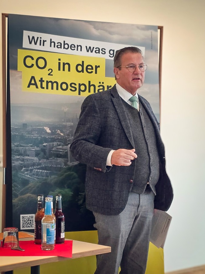 Forstminister Peter Hauk bei Pressetermin in Möglingen