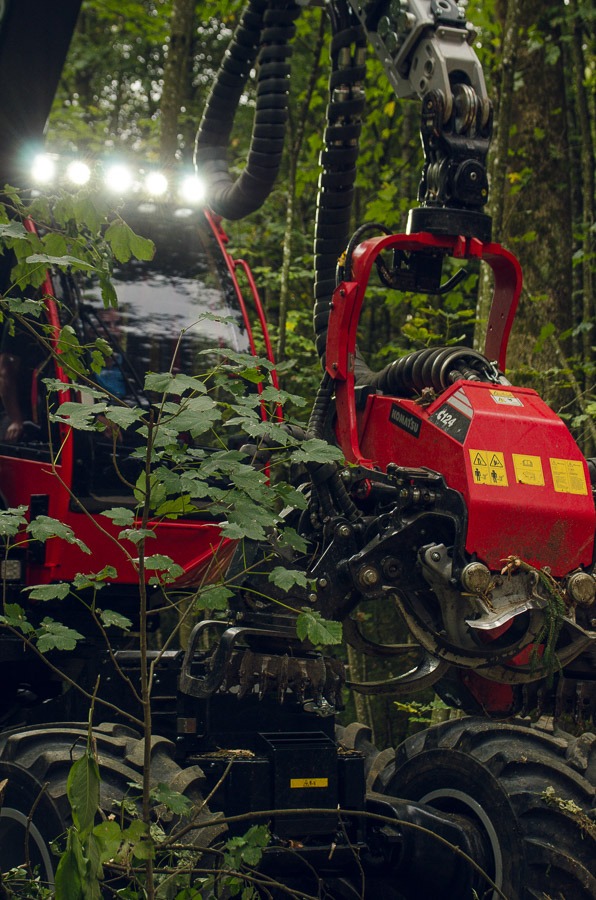 Komatsu Harvester